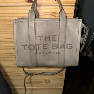 Marc Jacobs Medium Leather Cement Gray Tote Bag w/ dust bag
